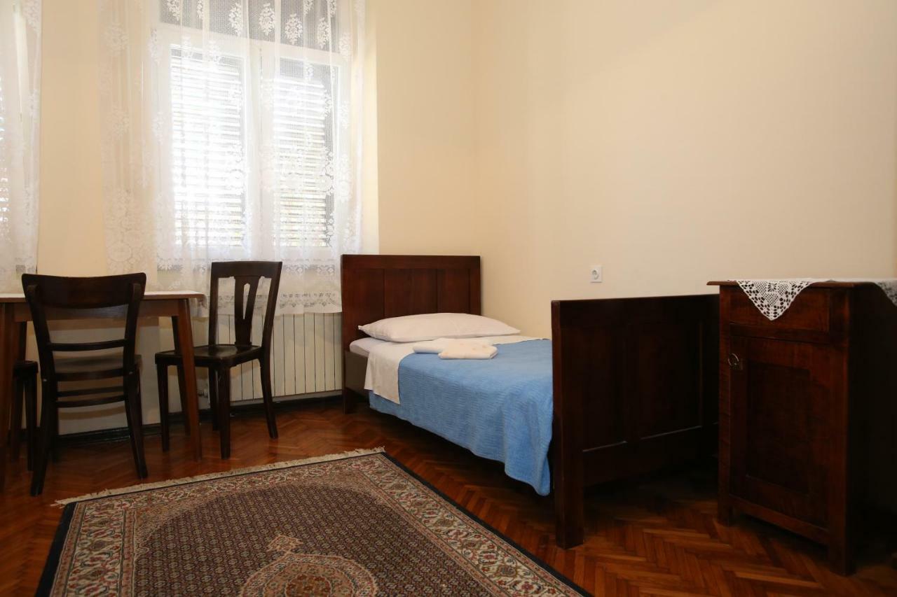 Apartment & Rooms Three Angels Башка Екстер'єр фото