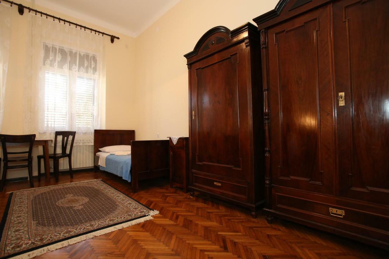 Apartment & Rooms Three Angels Башка Екстер'єр фото