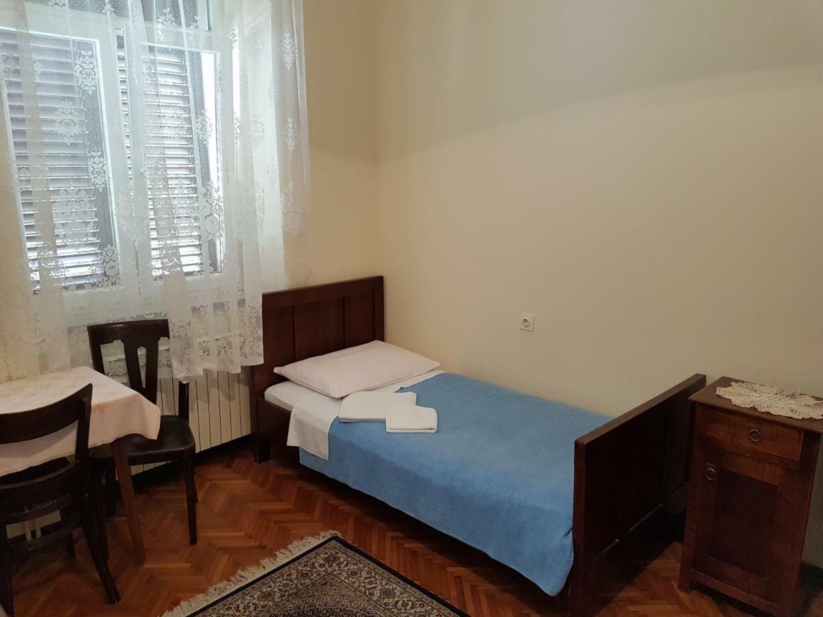 Apartment & Rooms Three Angels Башка Екстер'єр фото